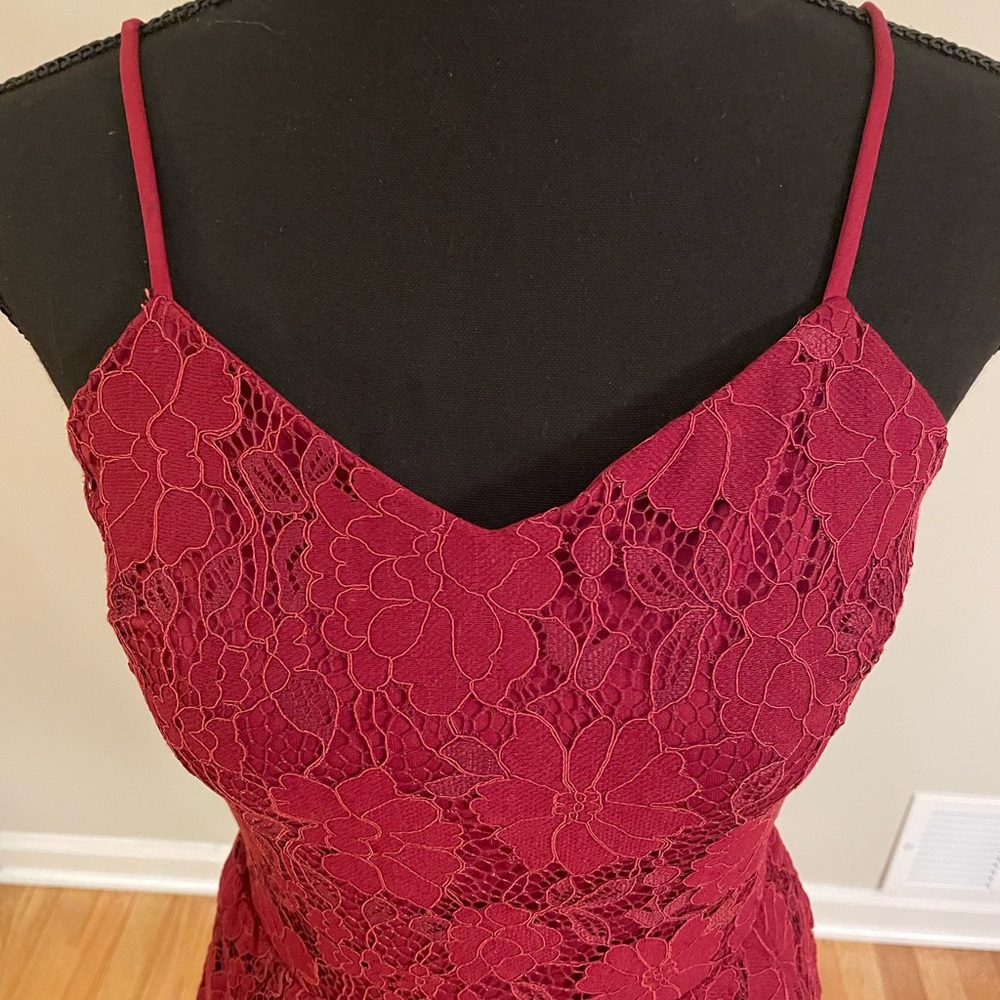✨XS~Wine/burgundy, beautiful lace, sweetheart neckline dress.NWOT! - Picture 3 of 7